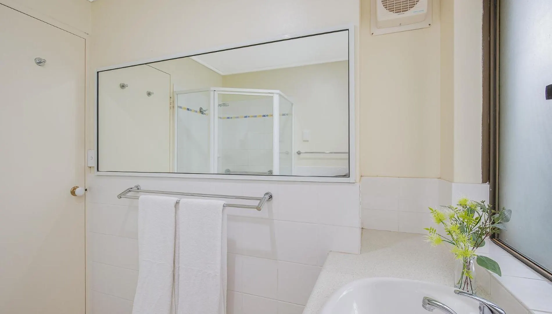 Apartment Penguin Mews Merimbula Australia